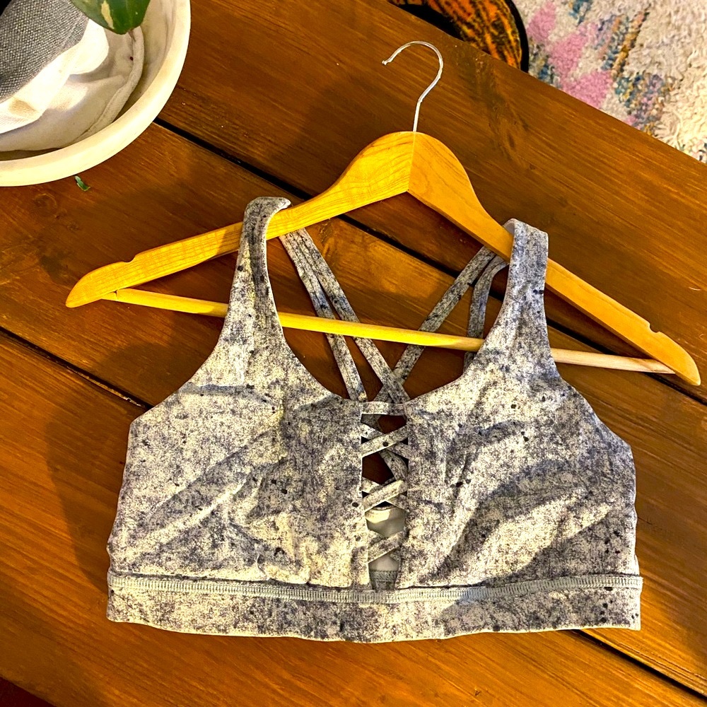 Lululemon sports bra